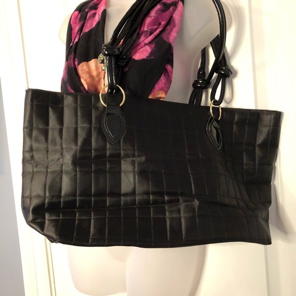 Adrienne Arpel Black Signature Club A Purse - Picture 12 of 14